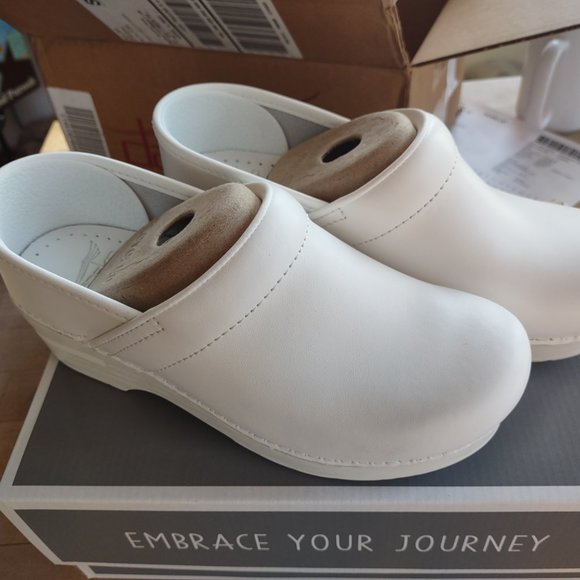 Dansko Clog - Picture 5 of 6